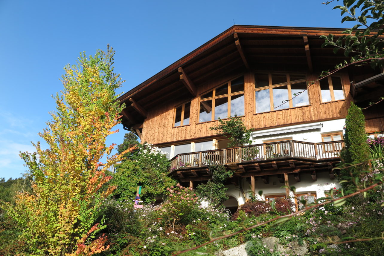 Haus Südseite Herbst